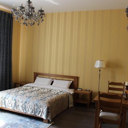 Hotel Barin House à Soumy Extérieur photo