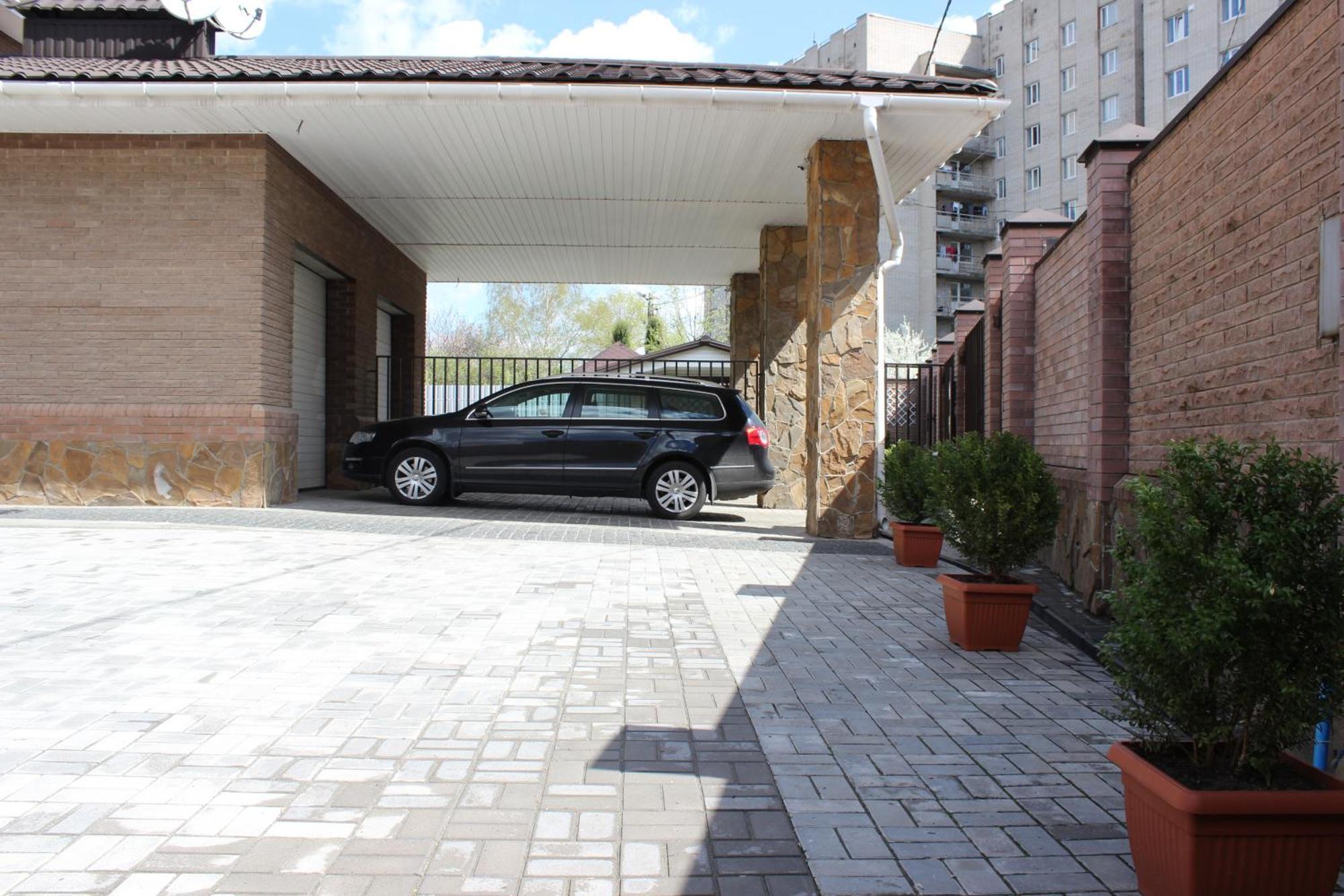 Hotel Barin House à Soumy Extérieur photo
