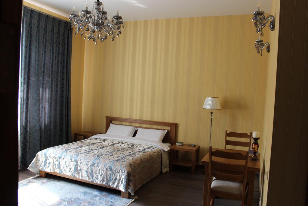 Hotel Barin House à Soumy Extérieur photo