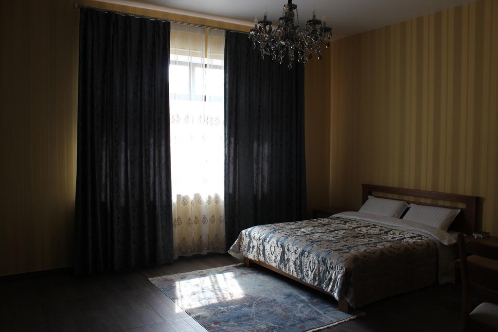 Hotel Barin House à Soumy Extérieur photo