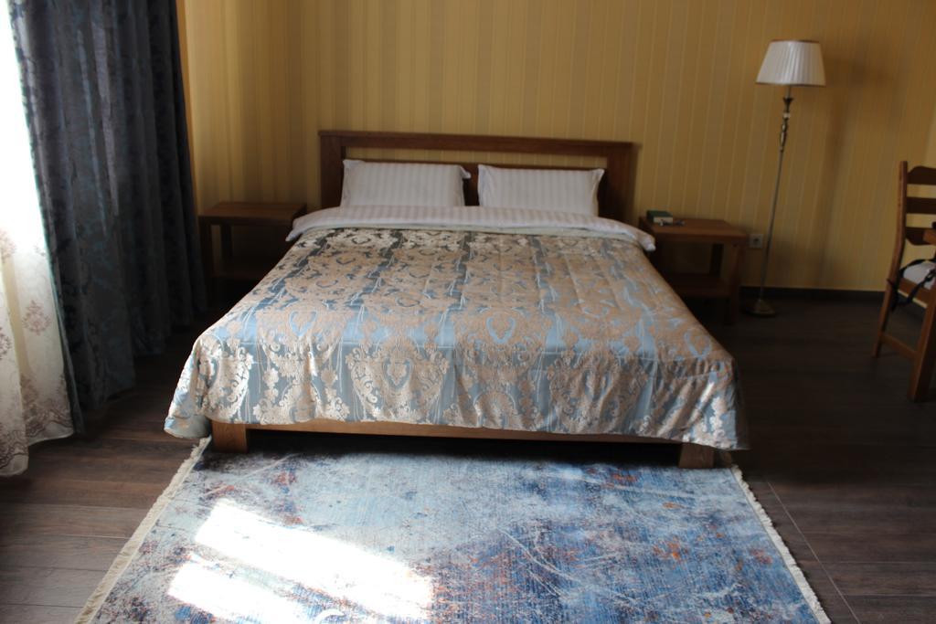 Hotel Barin House à Soumy Extérieur photo