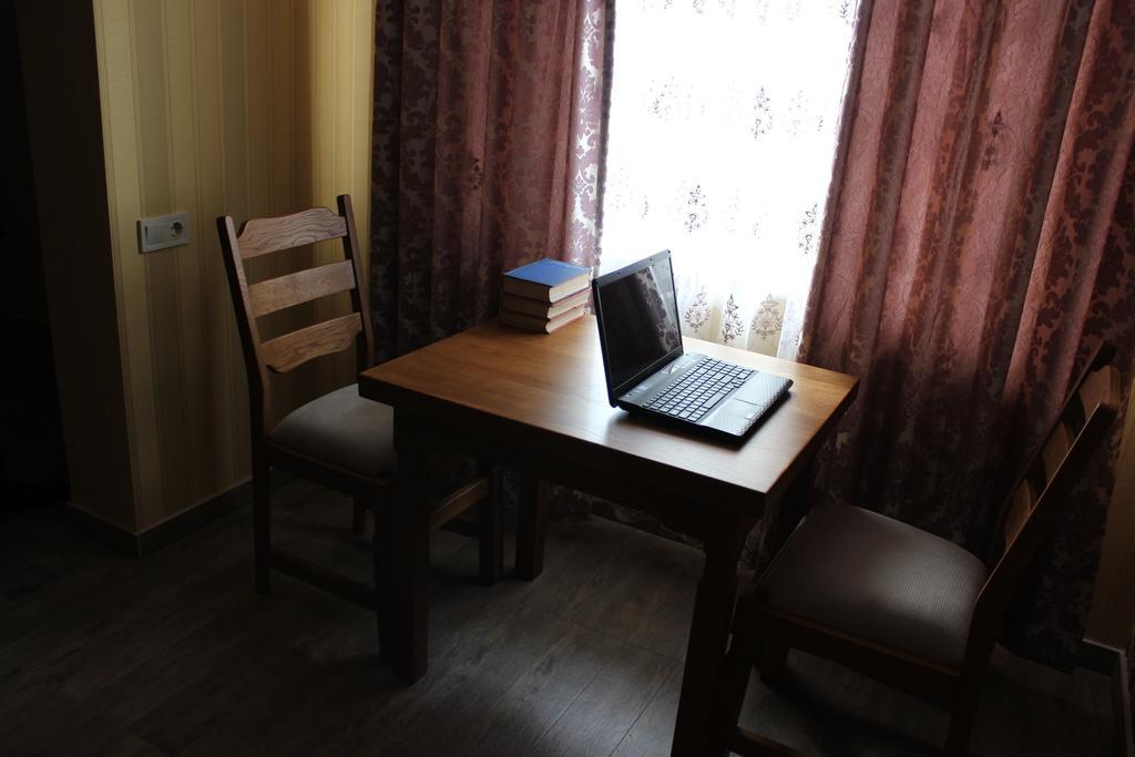 Hotel Barin House à Soumy Extérieur photo
