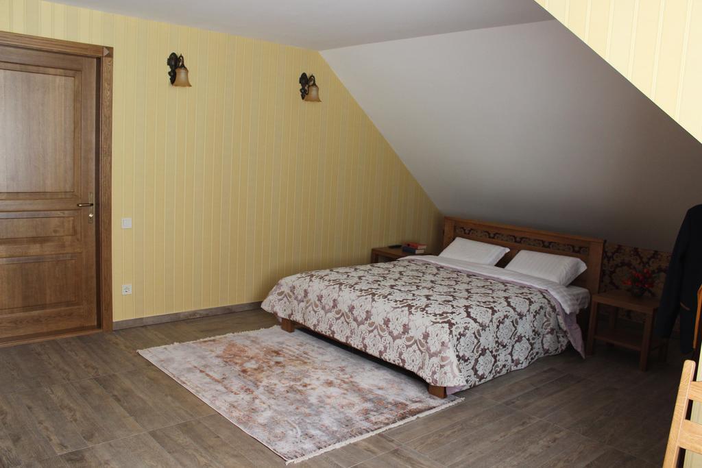 Hotel Barin House à Soumy Extérieur photo