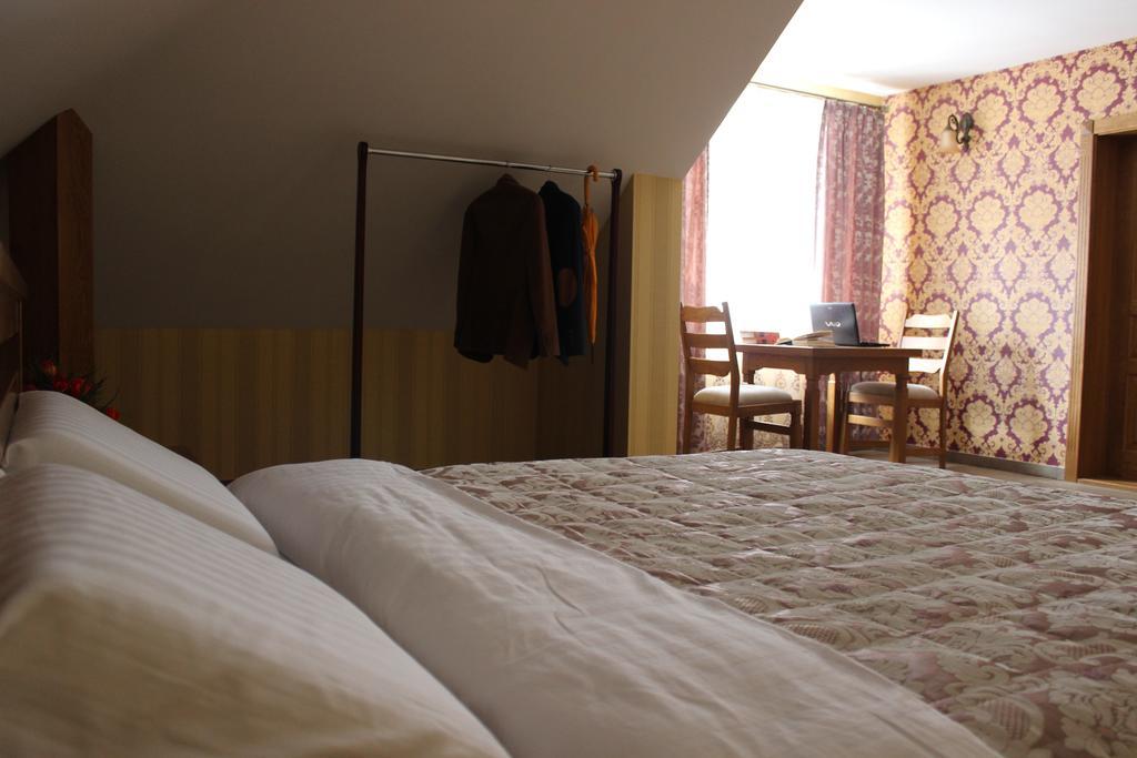 Hotel Barin House à Soumy Extérieur photo