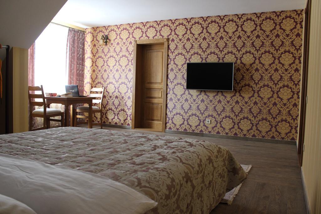 Hotel Barin House à Soumy Extérieur photo